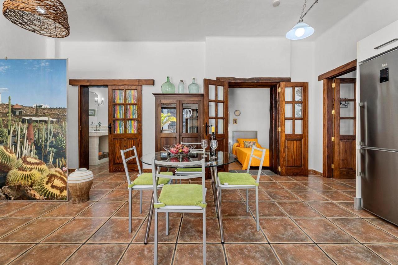 Apartamento Rural Los Roferos Guatiza Luaran gambar